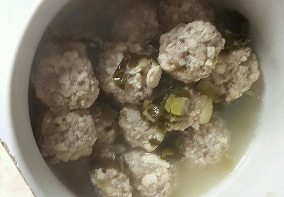 酸菜豆腐丸子