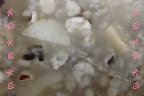 祛湿淮山薏米茨实粥