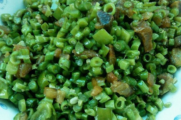 豇豆咸肉炒辣椒