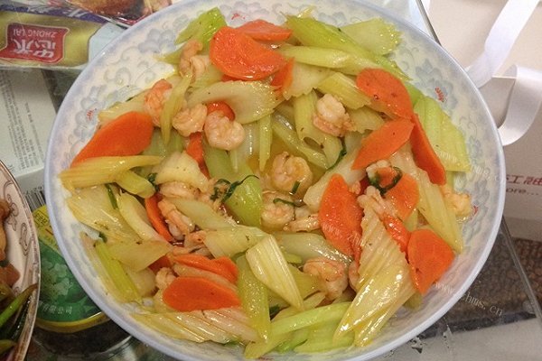 家常西芹炒虾仁