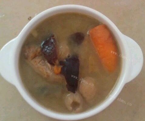 红枣桂圆鸡骨汤