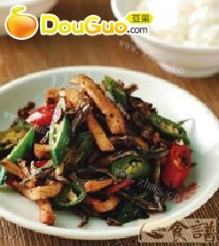 青红椒炒小鱼干