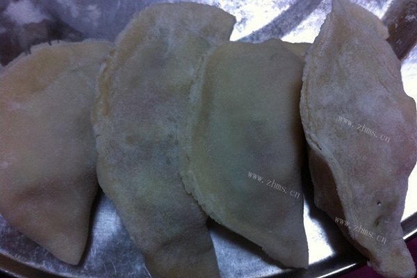 家常西兰花猪肉饺