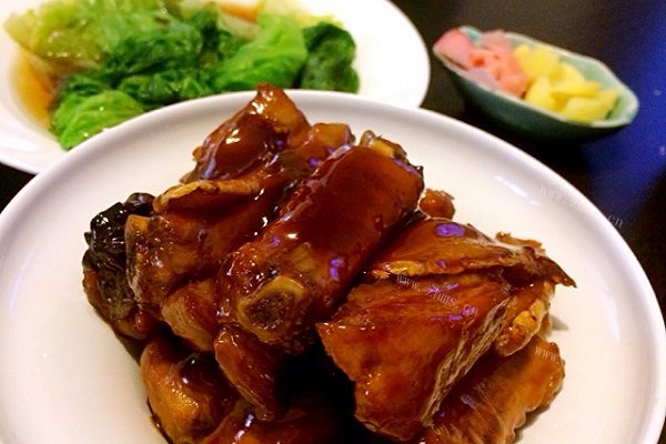 家常红烧排骨