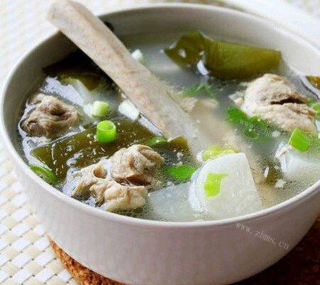 白萝卜海带排骨汤