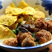 肉圆蛋饺烩青菜