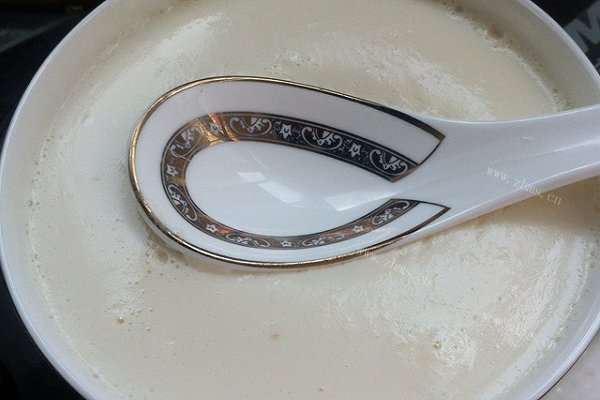 港式甜品：姜汁撞奶