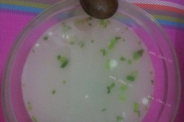 汤白味美且超级补钙的大骨汤～