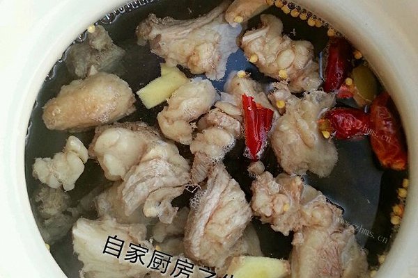 牛肉炖萝卜