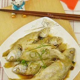 豆瓣酱黄花鱼-简简单单做好吃的小鱼