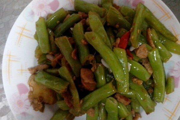 家常豆角烧肉