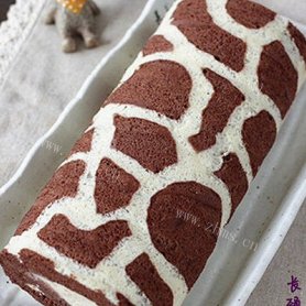 超级萌的长颈鹿纹蛋糕卷3