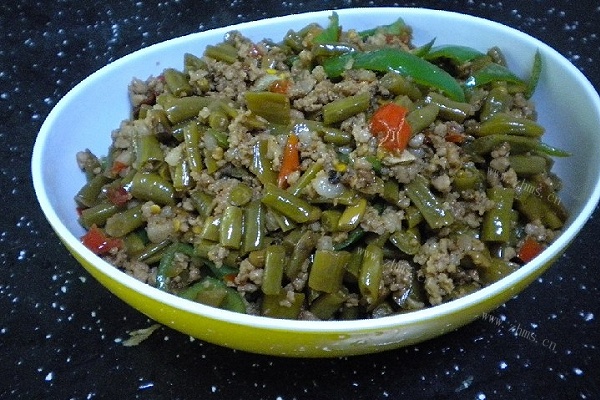家常菜酸豆角炒肉末