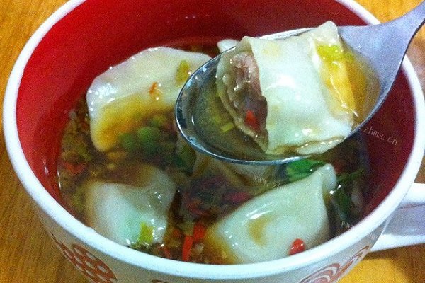 浓汤饺子