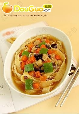 营养的手擀面