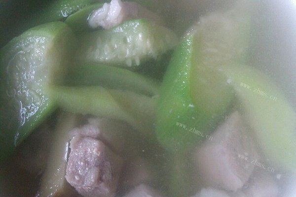 丝瓜瘦肉汤