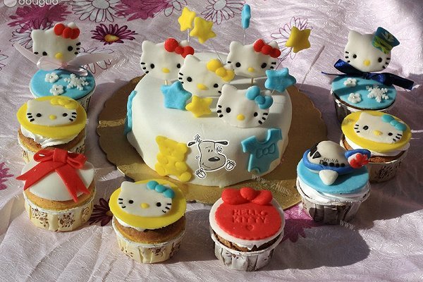 DIYhello kitty猫 杯子蛋糕