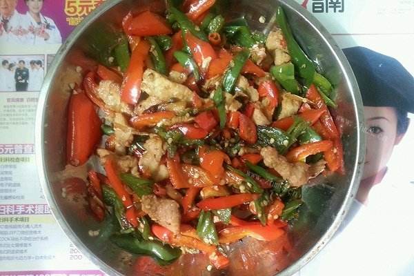 美味尖椒炒肉片