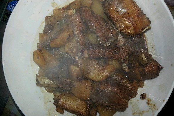 土豆炖排骨