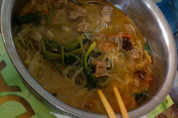 西红柿牛肉菠菜烫