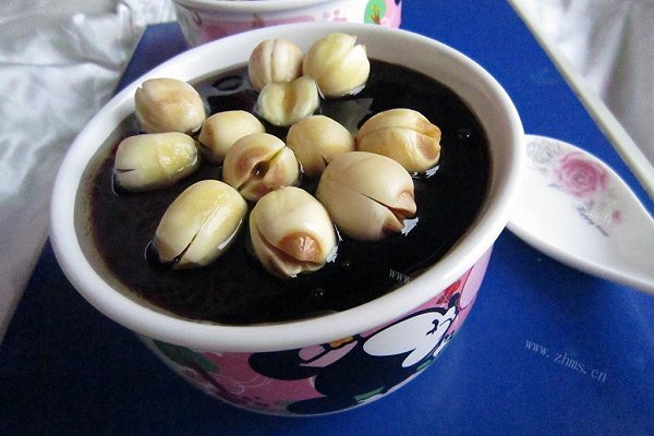 莲子龟苓膏