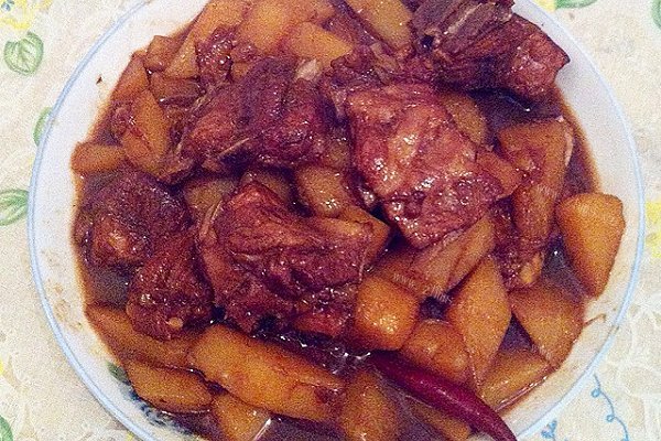 土豆炖排骨