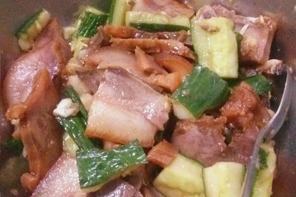 黄瓜凉拌猪头肉