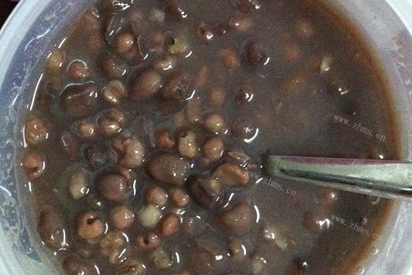 自制薏米红豆粥