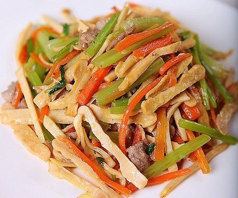 芹菜肉丝小炒