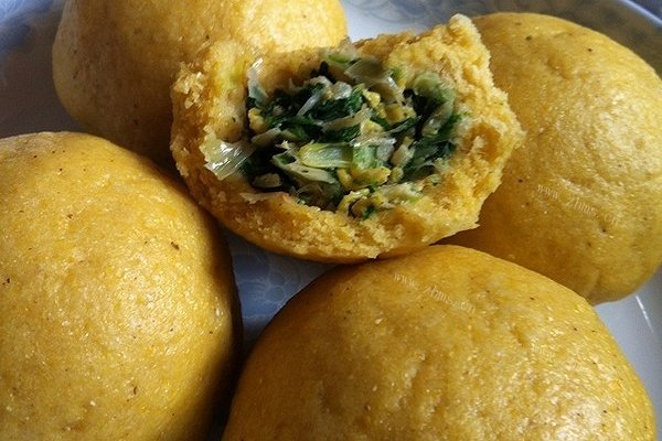 家庭版棒子面菜团子