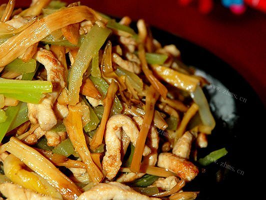 家常芹菜千张肉丝