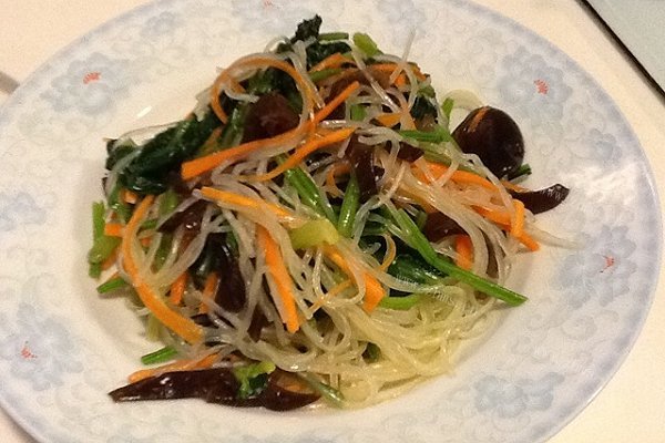 菠菜粉丝凉菜