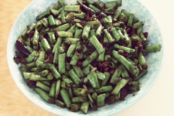 干煸豆角（含肉末）
