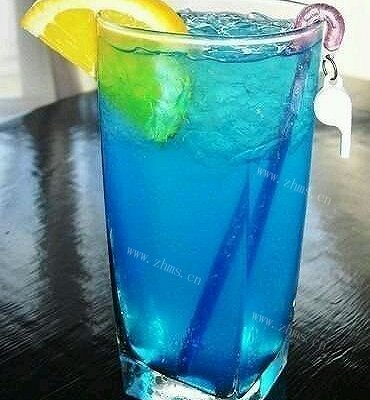 自制蓝湖（鸡尾酒）（夏日饮品）