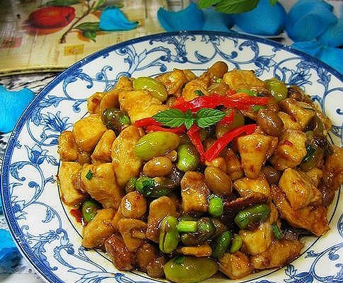 白果炒鸡丁