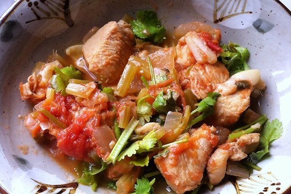 番茄杂蔬炖鸡肉