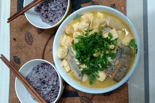 带鱼炖豆腐
