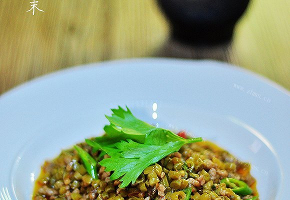 家常酸豆角炒肉末