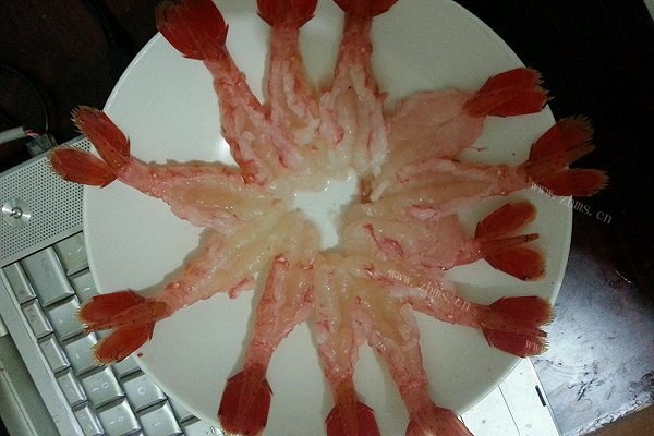 刺身珊瑚虾