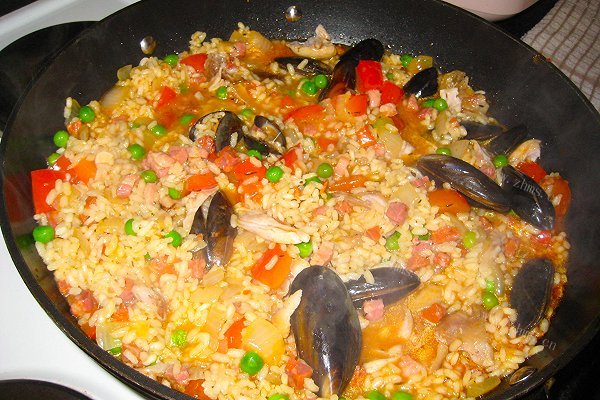 西班牙海鲜大锅饭（Paella)