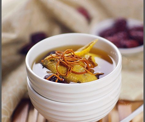家庭版虫草花红枣鸡汤