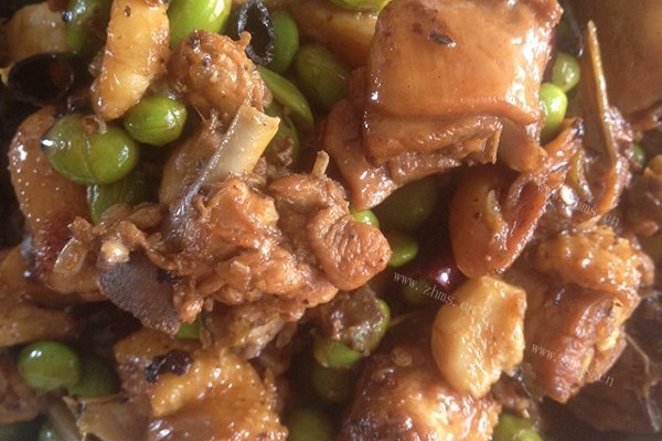 家常毛豆米烧鸡