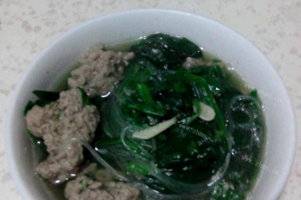 家常波菜牛肉粉丝汤