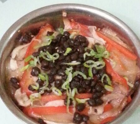 平菇蒸腊肉