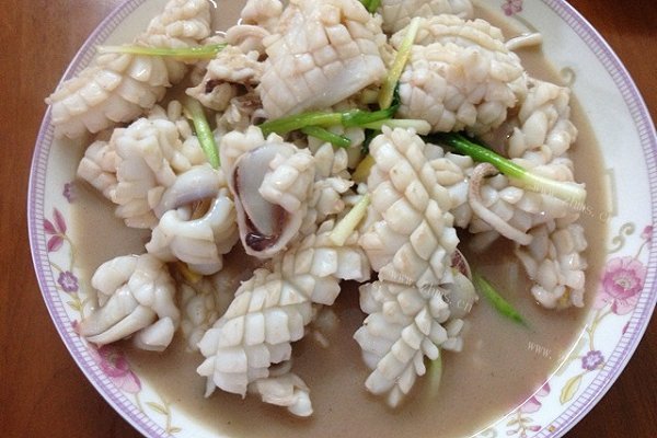家常葱烧鱿鱼