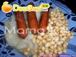好吃的香肠土豆泥拌黄豆