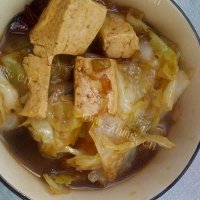 白菜炖豆腐  冬日暖心菜肴