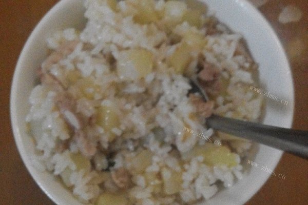土豆炒饭