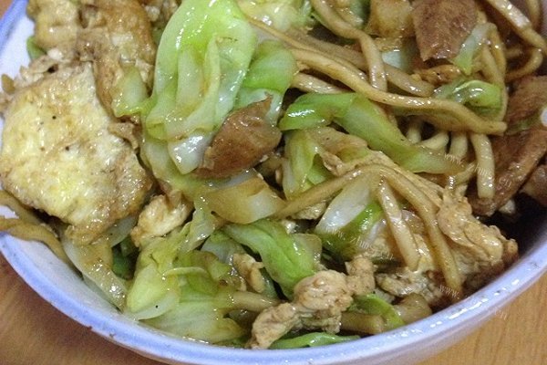 甘蓝菜炒面