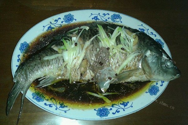 清蒸鲤鱼